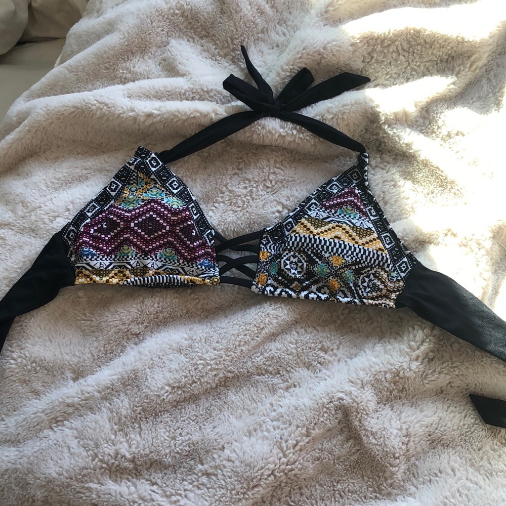 Tie bikini top